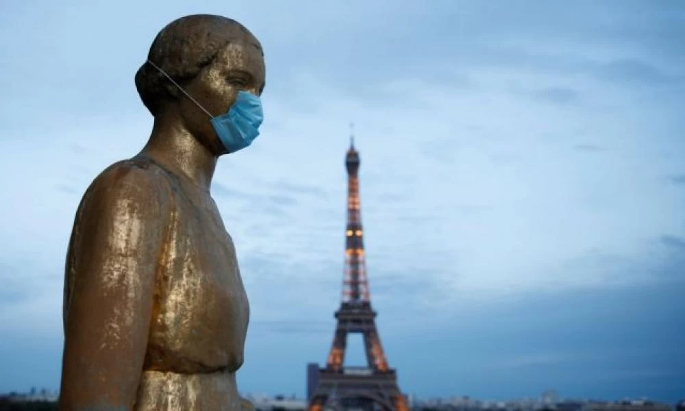 Γαλλία: Σύγχυση, θυμό προκαλούν τα μέτρα Μακρόν για τον κορονοϊό!